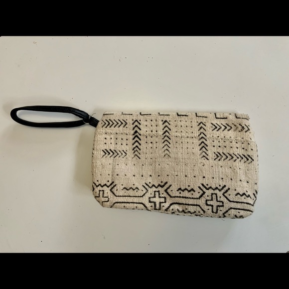 Artisan wristlet - Picture 2 of 6